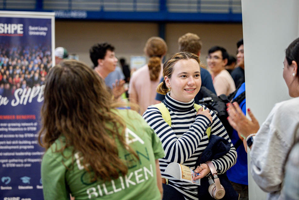 Students explore clubs and service organizations during the Student Involvement Fair on Saturday, Sept. 9. Photo by Sarah Conroy.