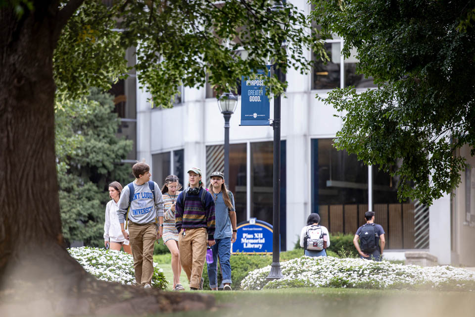 Students walk to class on the first day of the fall semester on Wednesday, Aug. 21, 2024. Photo by Sarah Conroy. 