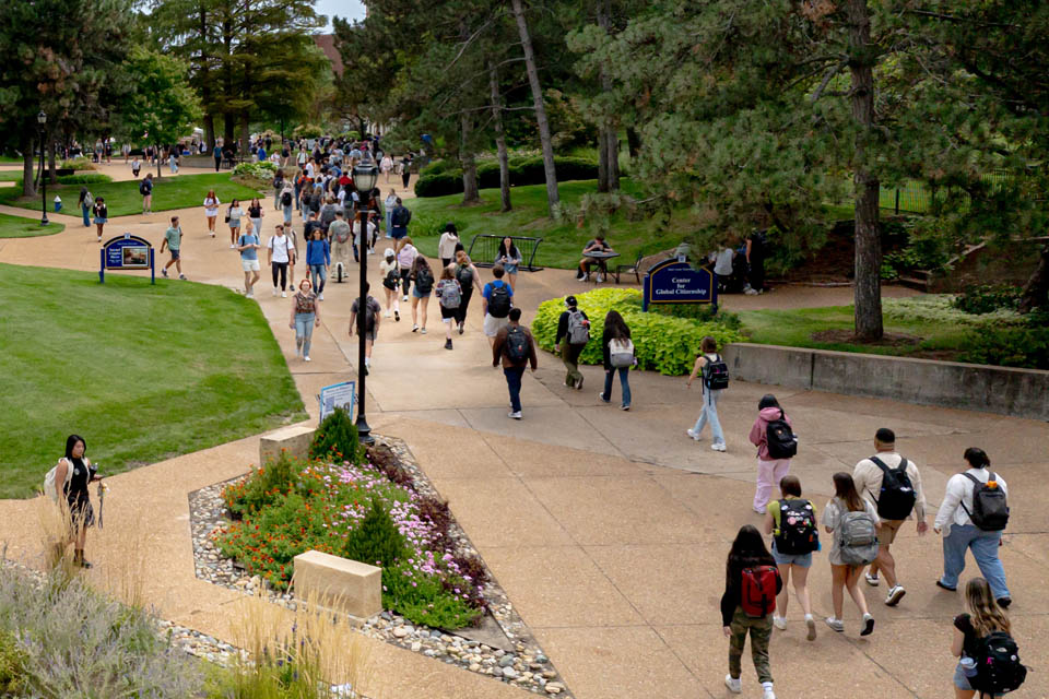 Students walk to class on the first day of the fall semester on Wednesday, Aug. 21, 2024. Photo by Sarah Conroy. 