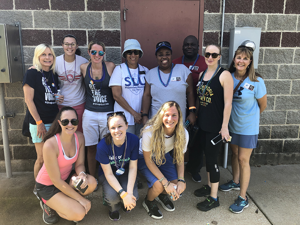 Physician Assistant Students Walk to Support Suicide Prevention : SLU