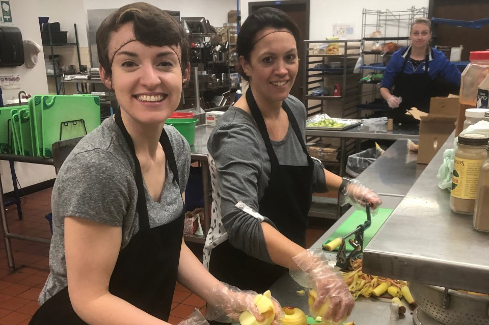 CHS members prepping meals with Campus Kitchen