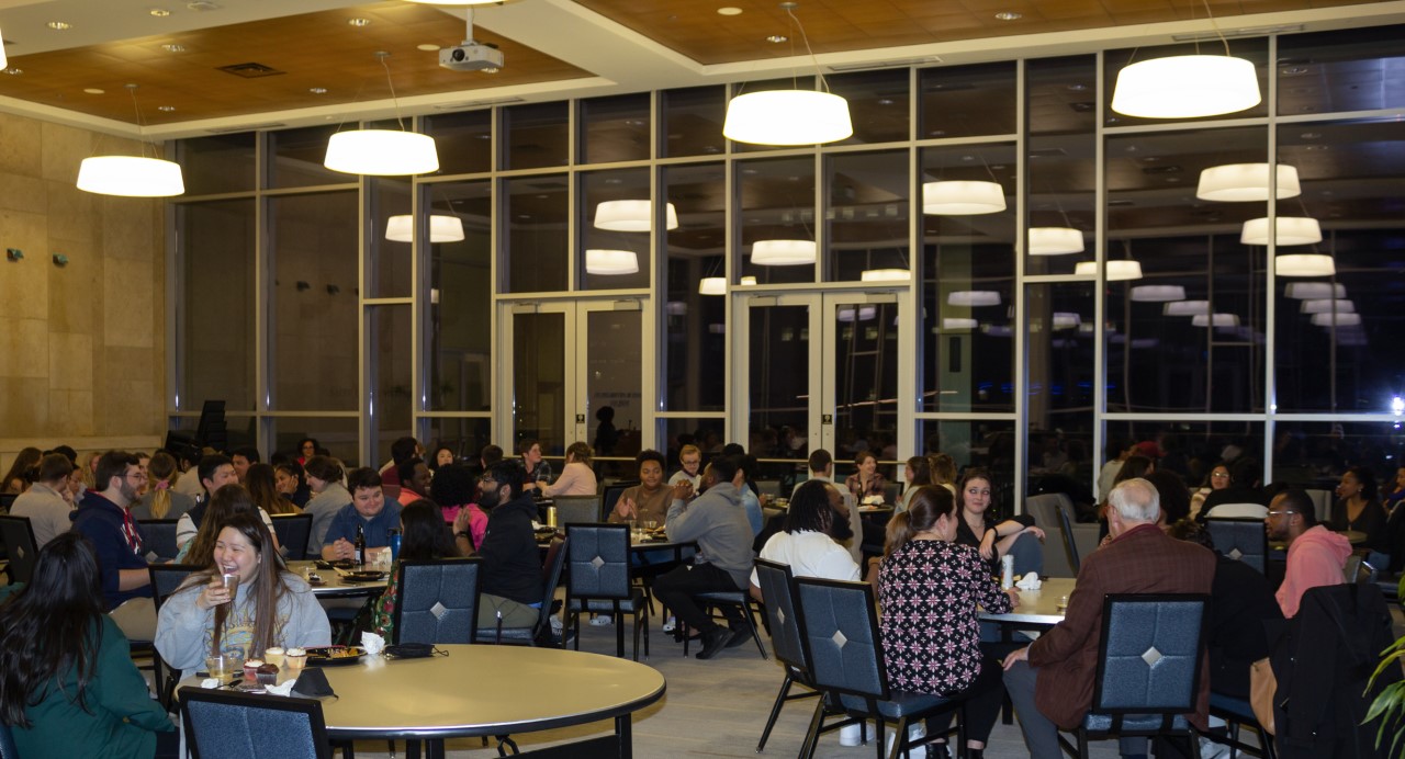 Attendees gather for a meal at the 2022 Unity DInner