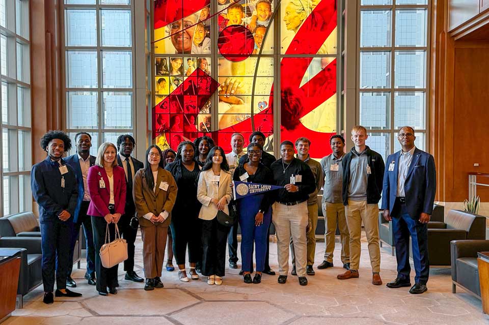 On Oct. 23, Career Services and 14 students traveled to Indianapolis for the 2024 Career Trek. This trip allowed students to network, visit a new city, and explore new opportunities. 
