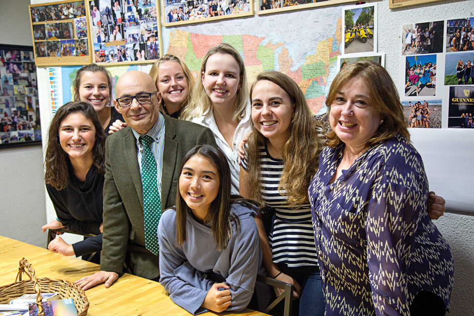 SLU-Madrid host parents and their students